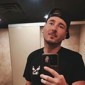 Meet your Posher, Kris